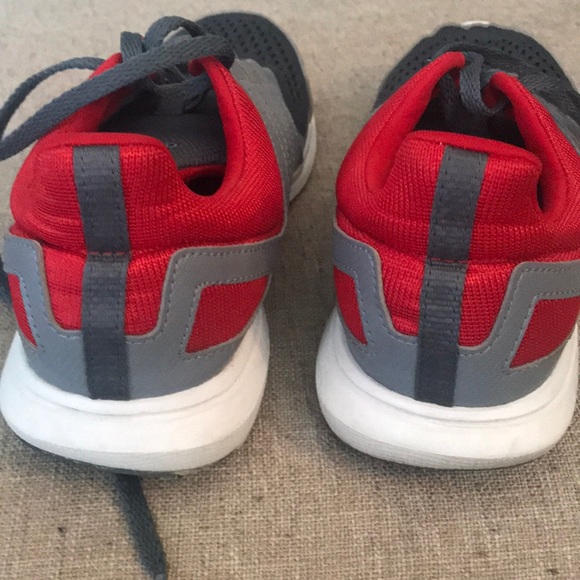 Adidas shoes - Picture 4 of 4